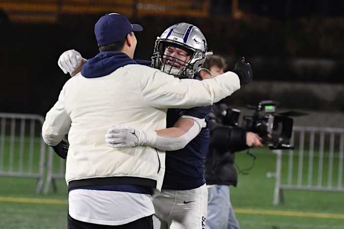 a Wilsonville Mountain View 5A Oregon football final November 24 2023 Leon Neuschwander 81
